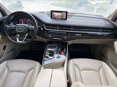 2019 Audi Q7 Premium Plus