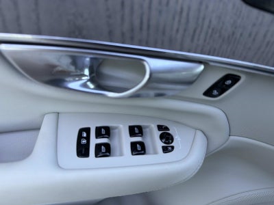 2023 Volvo XC90 Plus