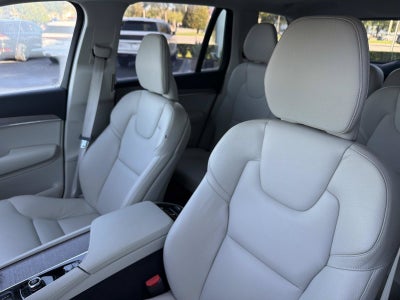 2023 Volvo XC90 Plus