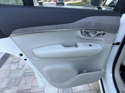2023 Volvo XC90 Plus