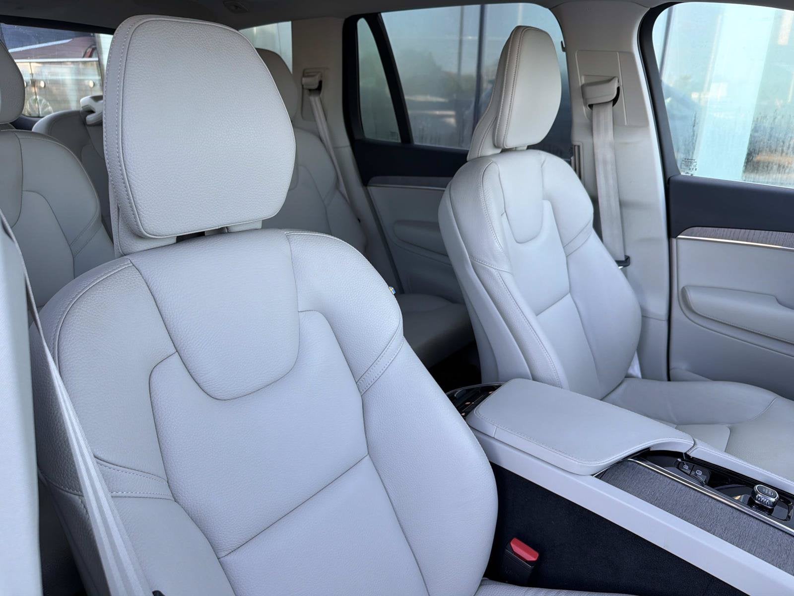 2023 Volvo XC90 Plus