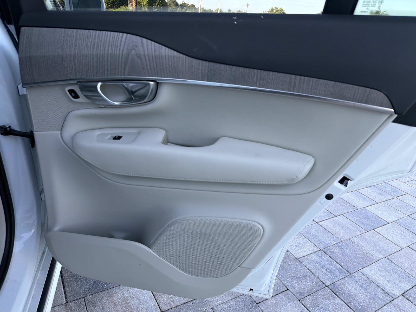 2023 Volvo XC90 Plus