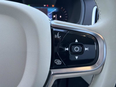 2023 Volvo XC90 Plus
