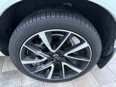 2023 Volvo XC90 Plus
